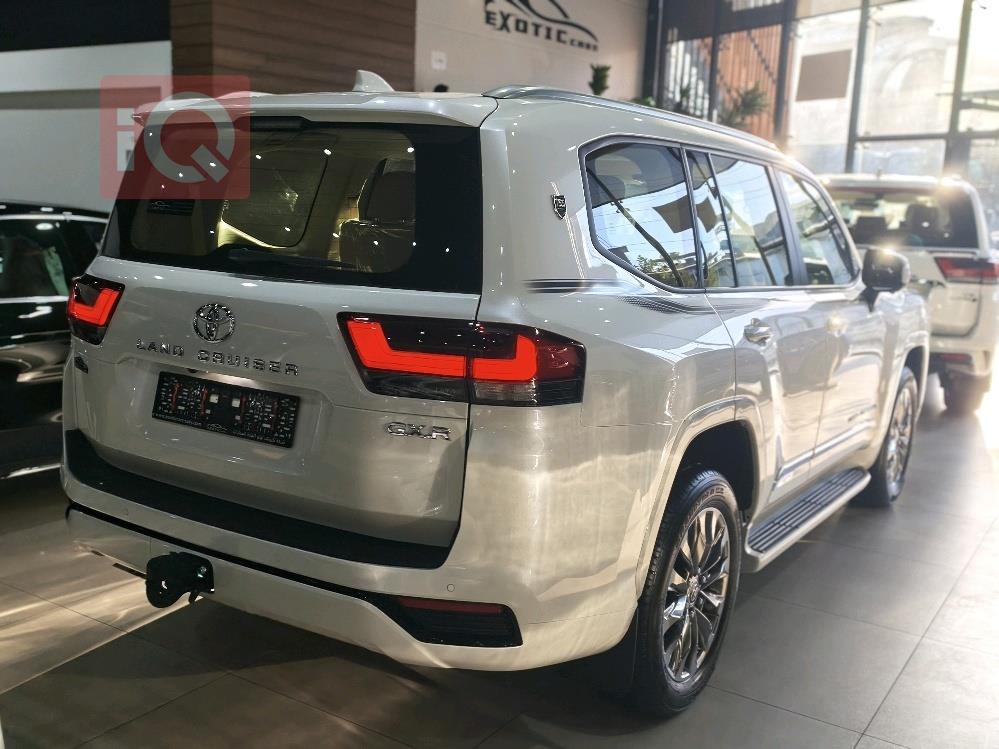 تويوتا لاندكروزر